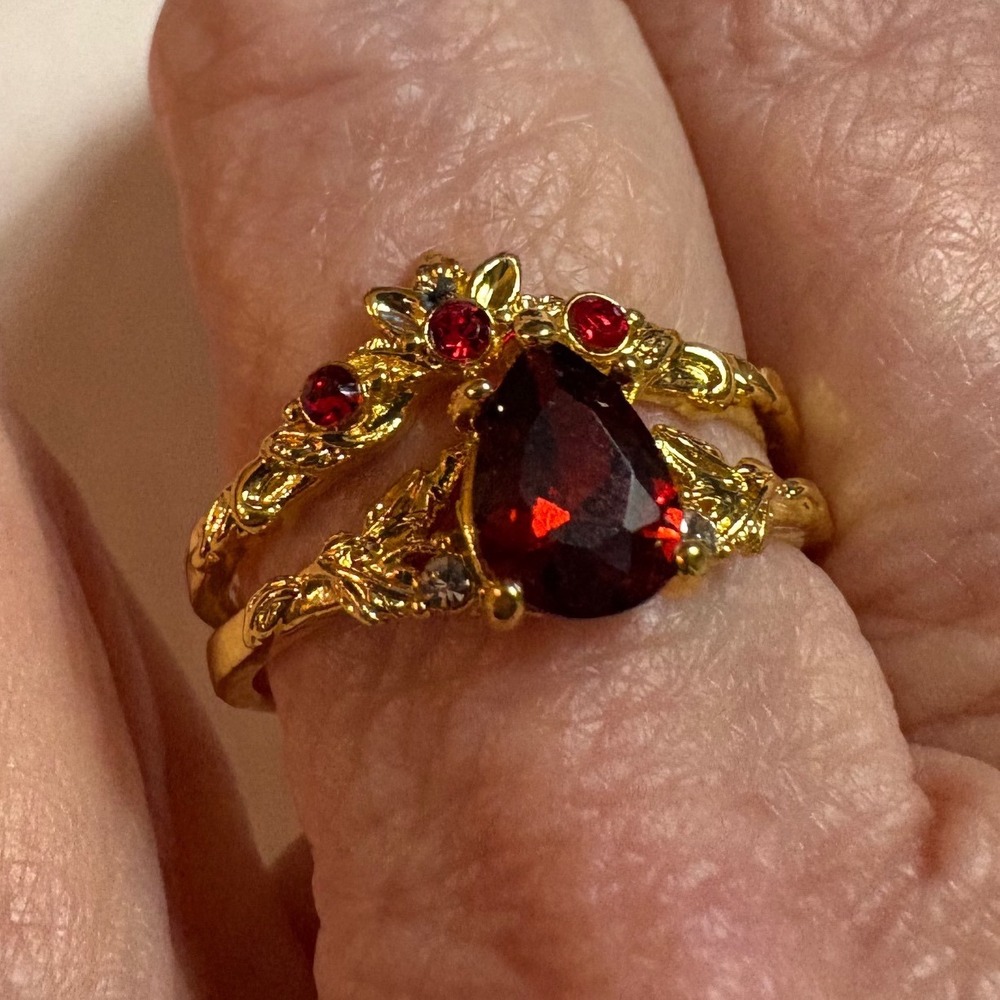 Trina Gold Tone Red Pear Cut Stone Ring Set 2 Piece Boho Tiara Style Size 10